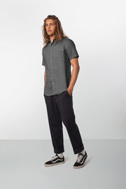 RHYTHM APARTMENT SS SHIRT CHARCOAL MODEL FRONT