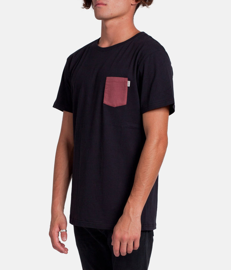 BASIC T-SHIRT BLACK / RED