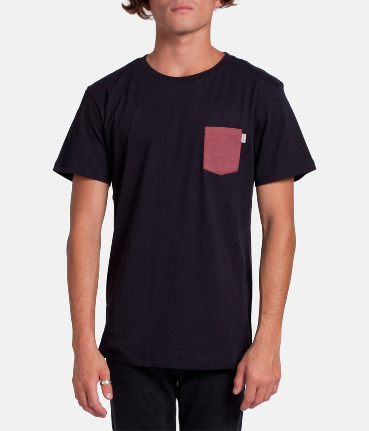 BASIC T-SHIRT BLACK / RED