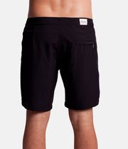 THE BLACK TRUNK BLACK