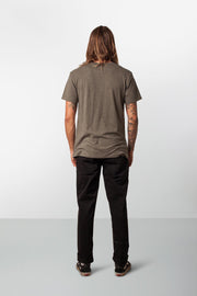 RHYTHM BASIC SLUB T-SHIRT OLIVE MODEL BACK