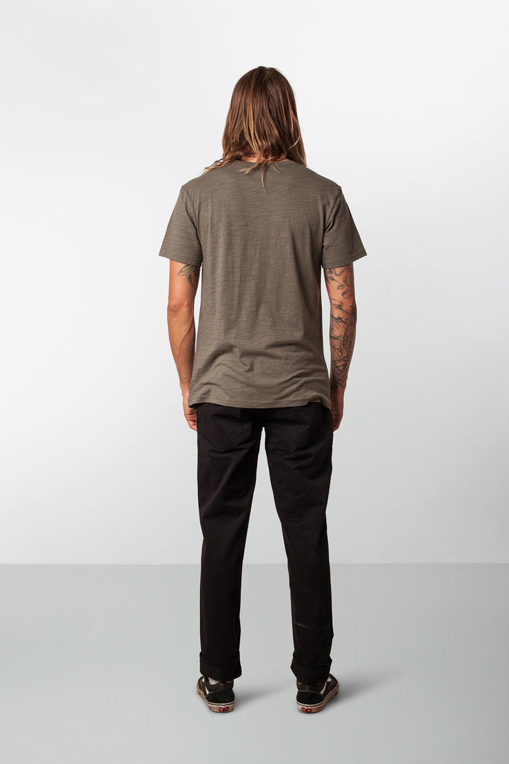 RHYTHM BASIC SLUB T-SHIRT OLIVE MODEL BACK