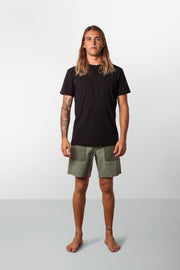 RHYTHM PATCHES MILITARY WALKSHORT OLIVE MODEL FRONT