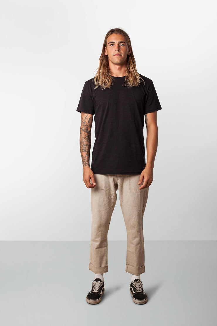 RHYTHM BASIC SLUB T-SHIRT BLACK MODEL FRONT