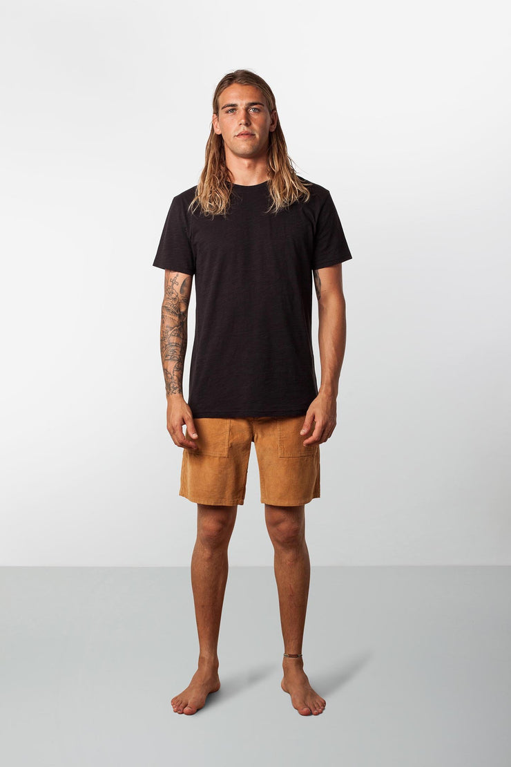 RHYTHM CORDUROY BUNKER WALKSHORT BURNT TOBACCO MODEL FRONT