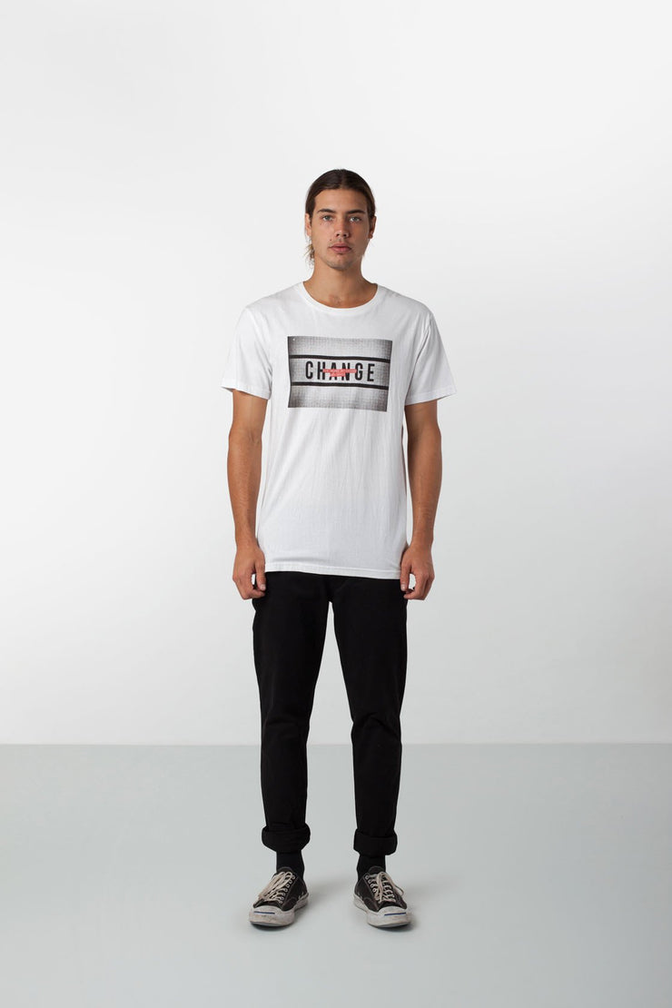 CHANGE T-SHIRT WHITE