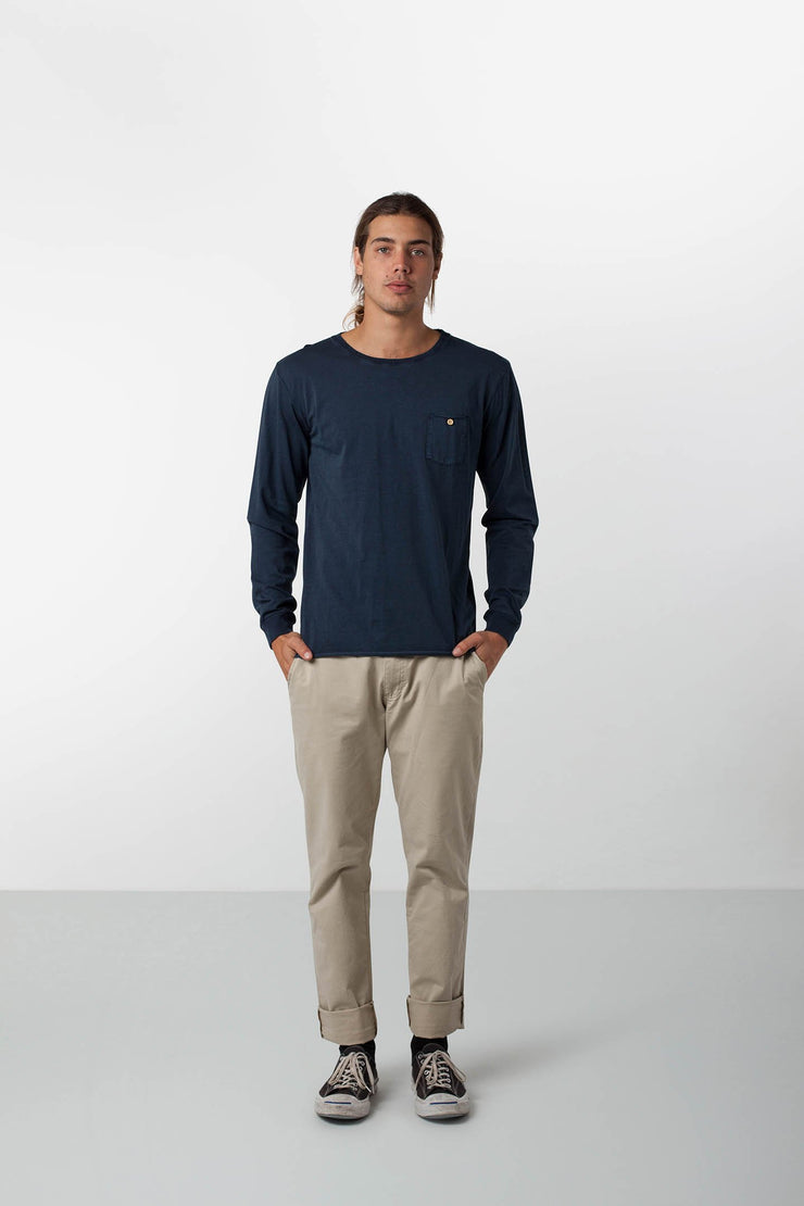 EVERYDAY WASH LS T-SHIRT DUSTED NAVY